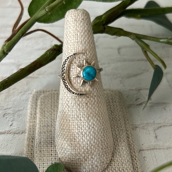 Sterling Silver Turquoise Sun and Moon Ring NWOT - Picture 3 of 16
